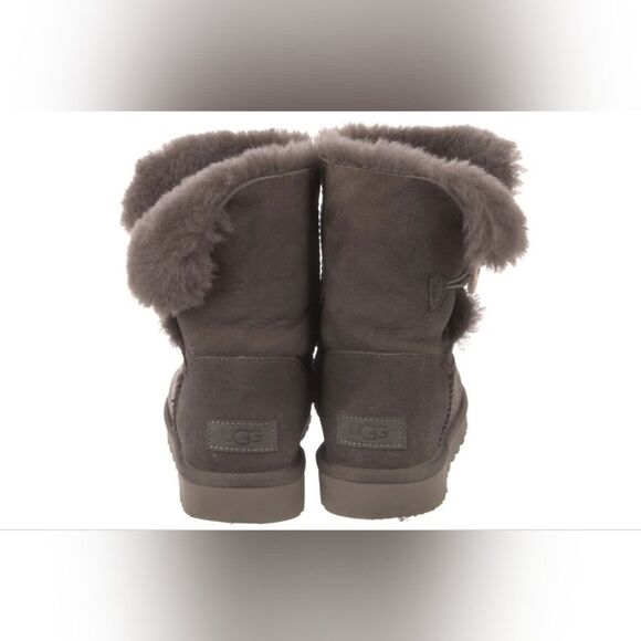 UGG Shearling Snow Boots, size 7 - Picture 4 of 5